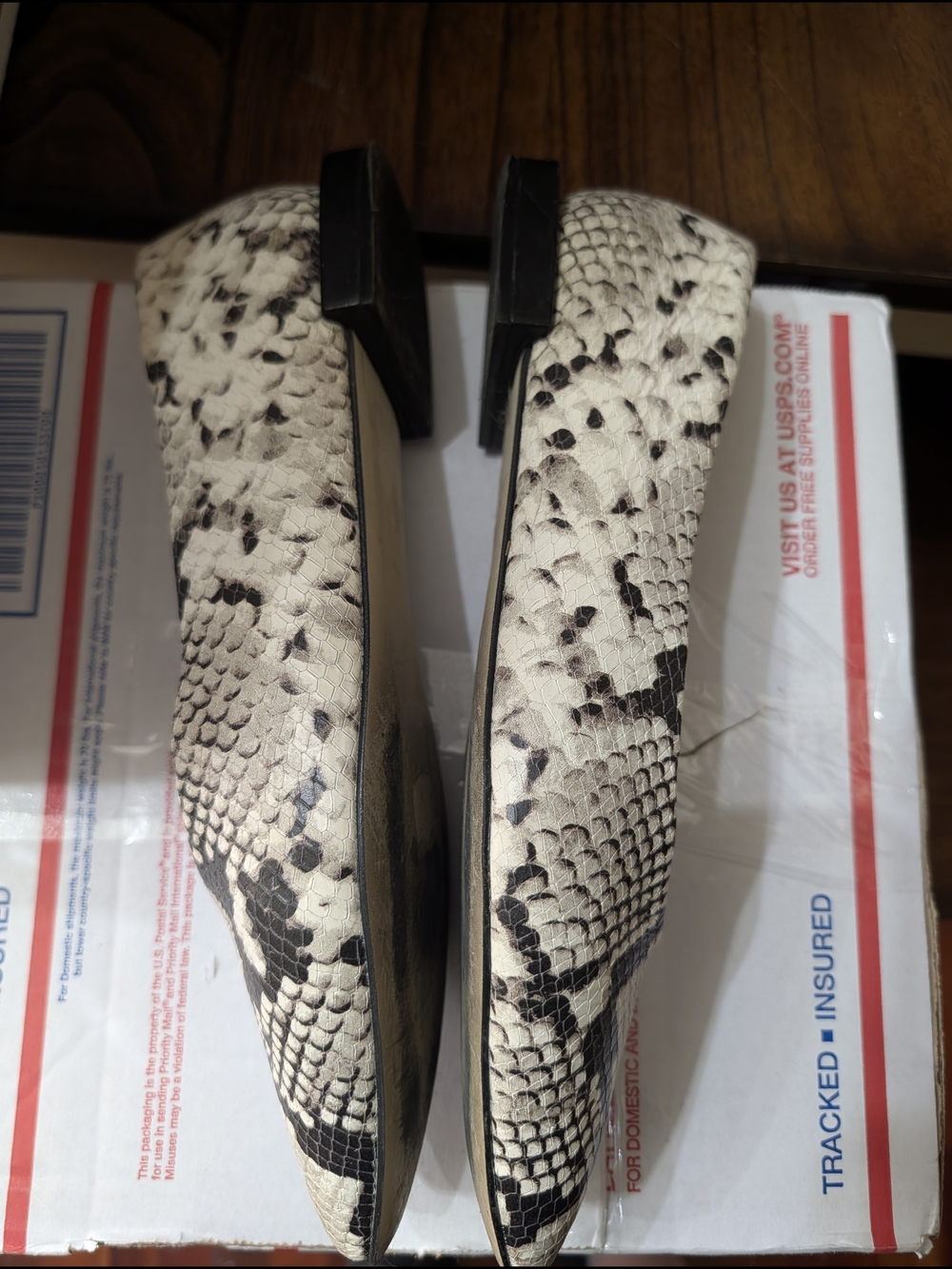Saks Fifth Avenue Cream and Black Snakeskin Print Flats